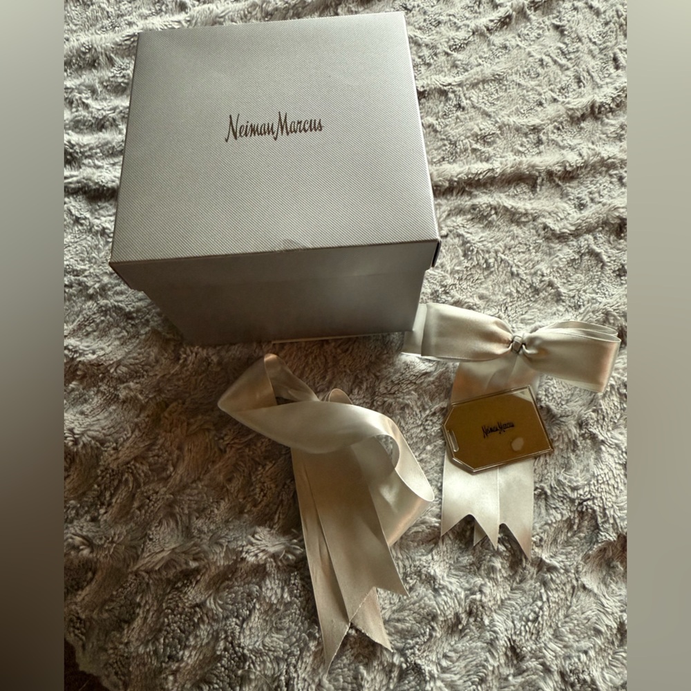 Neiman Marcus Gift Box, Silver Metal “Tag” Bow